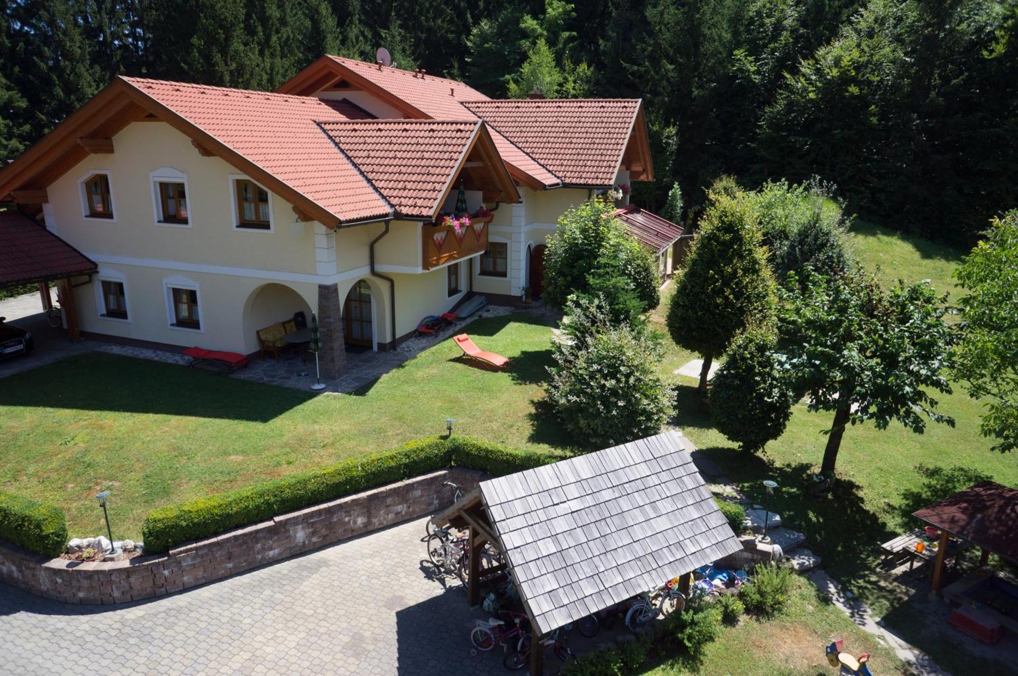 Ferienparadies Truppe Velden am Wörthersee Exterior foto